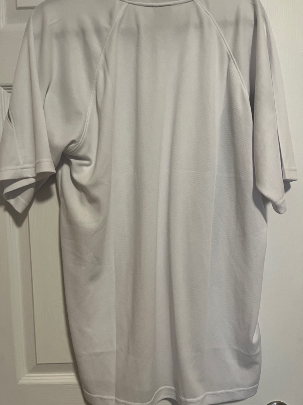 Nike White Short-Sleeve Athletic V-Neck Shirt with Gray Panels. Size XXXXL - Picture 5 of 8